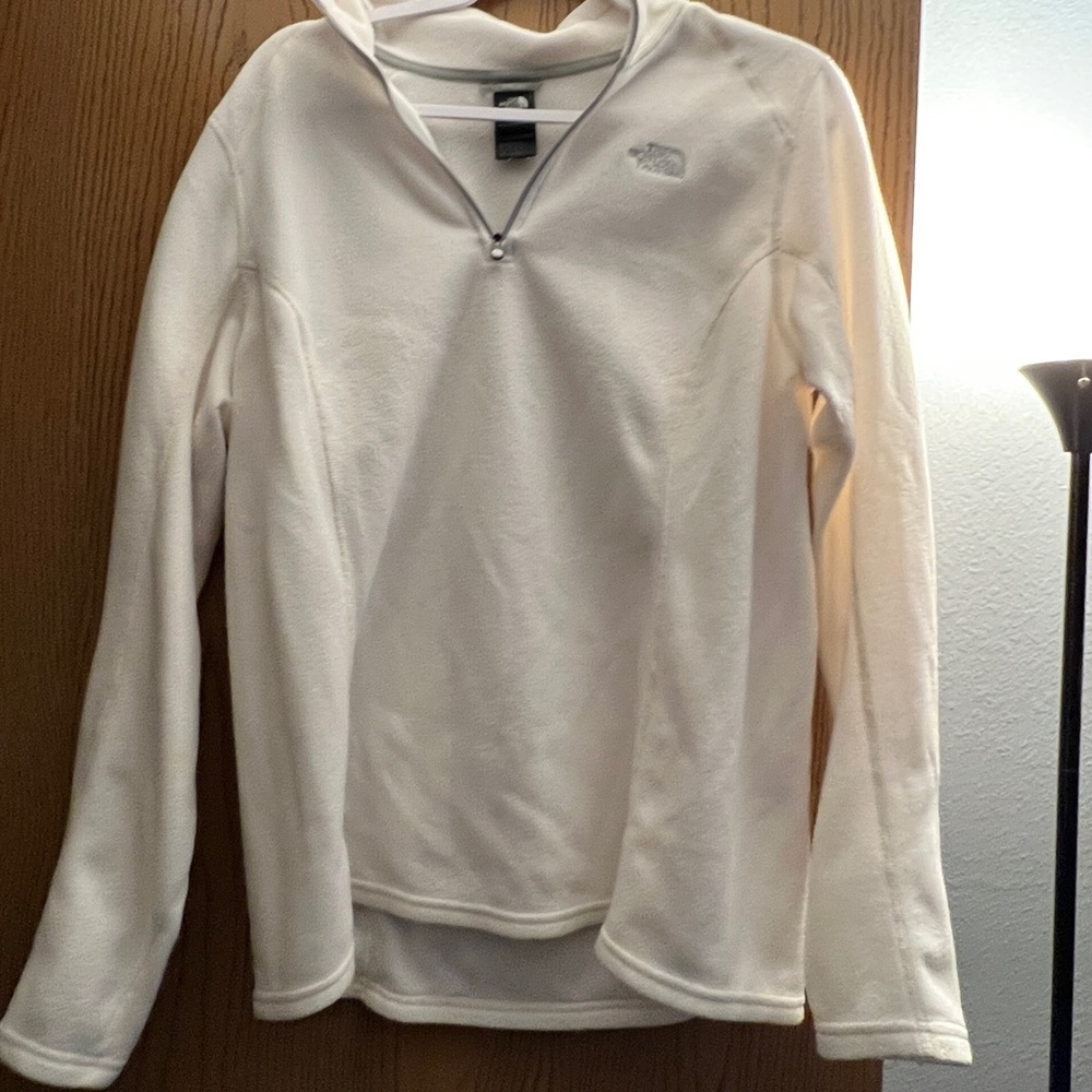 North Face winter white 1/4 zip fleece